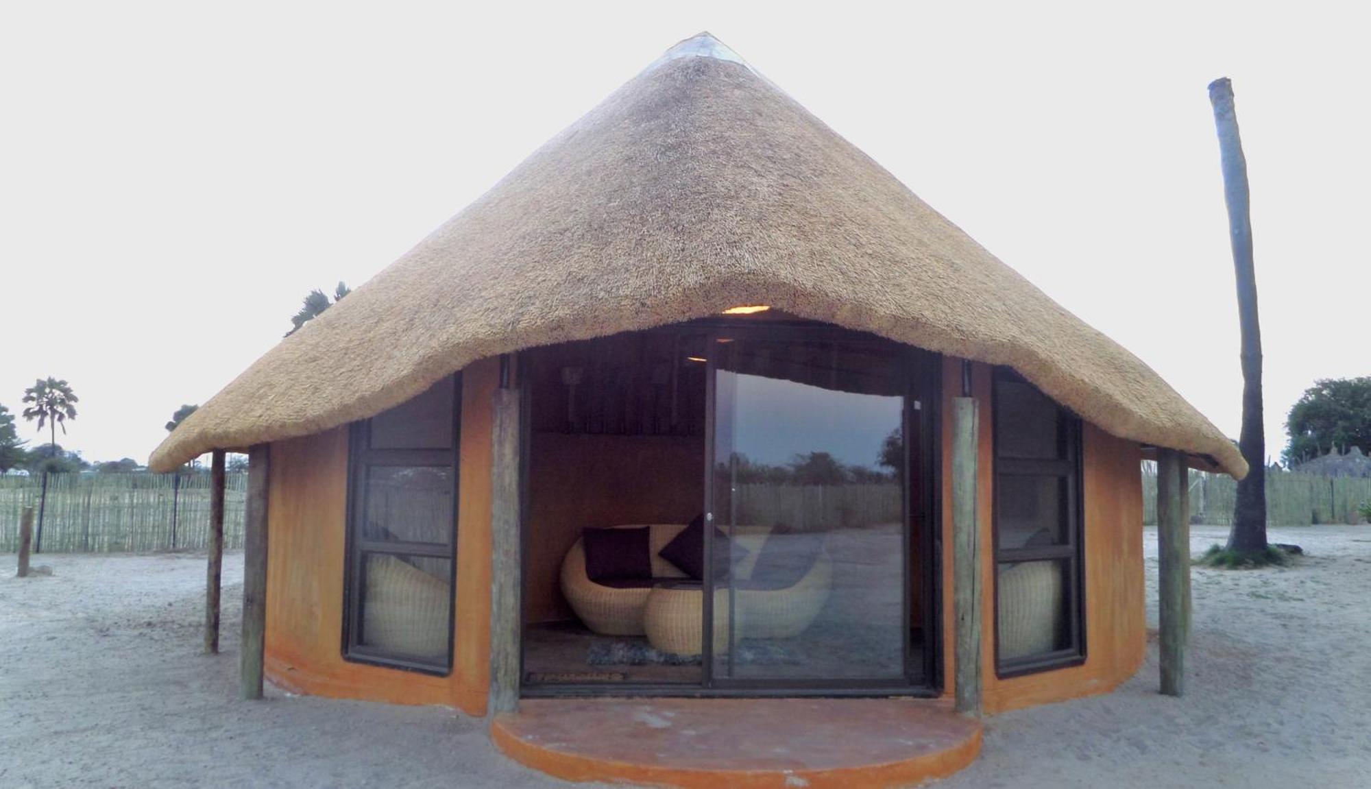 Ongula Village Homestead Lodge Omupumba Szoba fotó