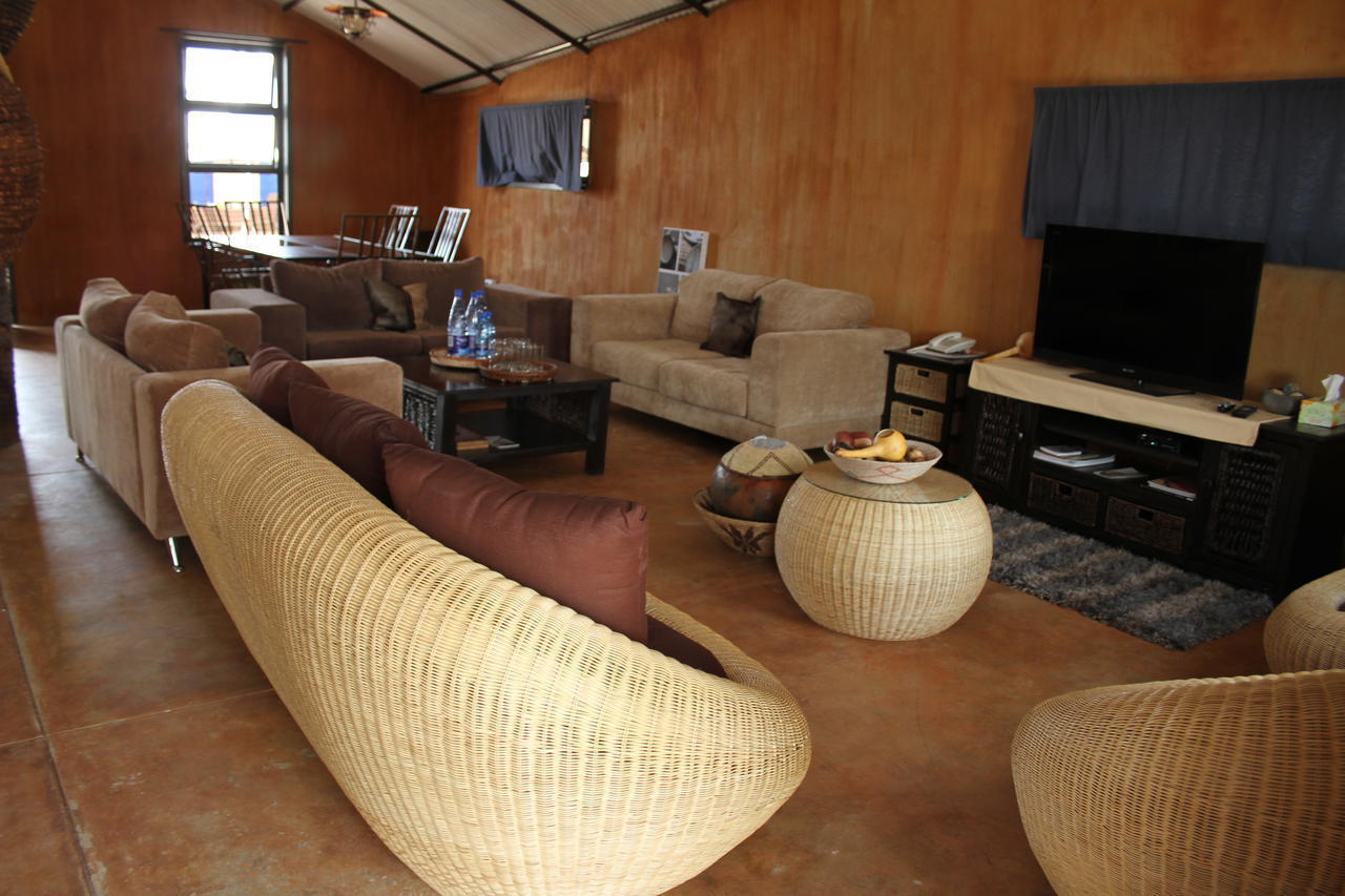 Ongula Village Homestead Lodge Omupumba Kültér fotó